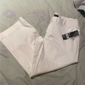 ~BOGO NWT CROPPED WHITE PANTS